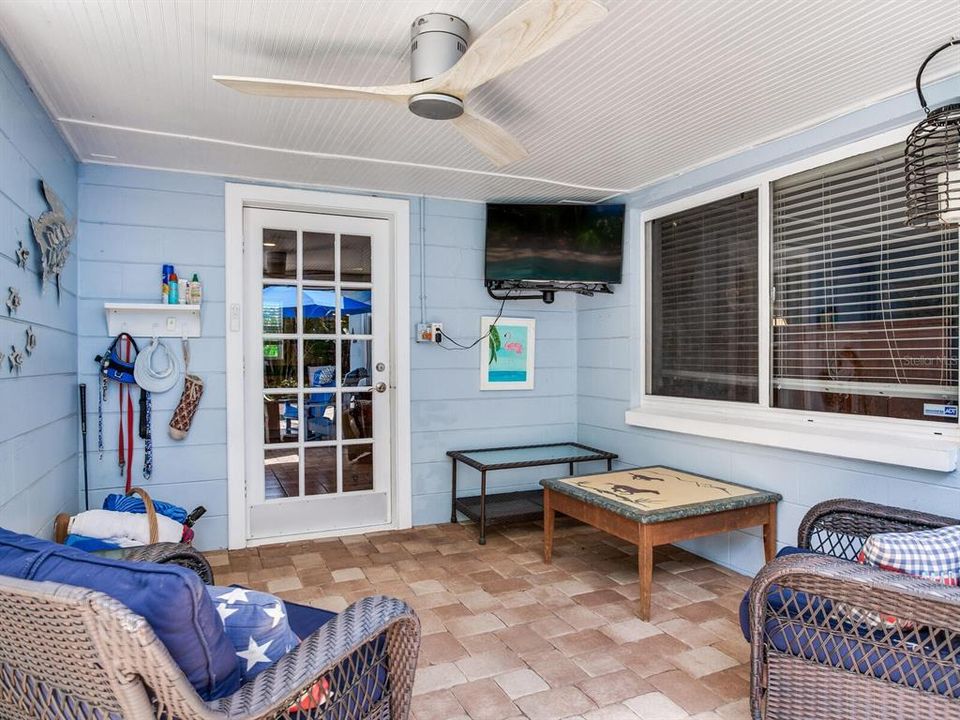 For Sale: $565,500 (3 beds, 2 baths, 1507 Square Feet)