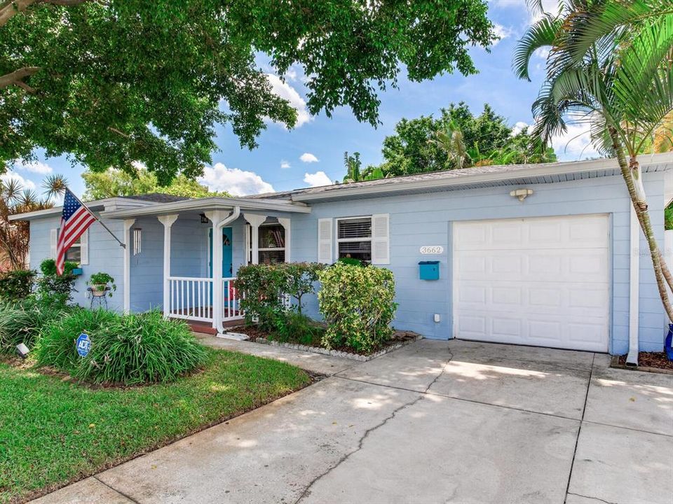 For Sale: $565,500 (3 beds, 2 baths, 1507 Square Feet)