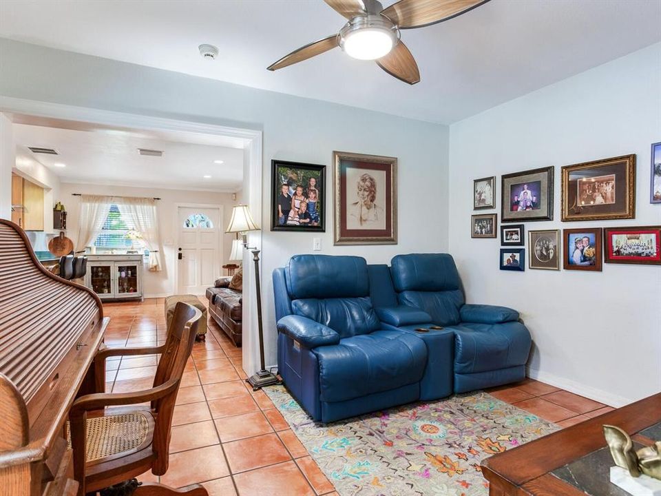 For Sale: $565,500 (3 beds, 2 baths, 1507 Square Feet)