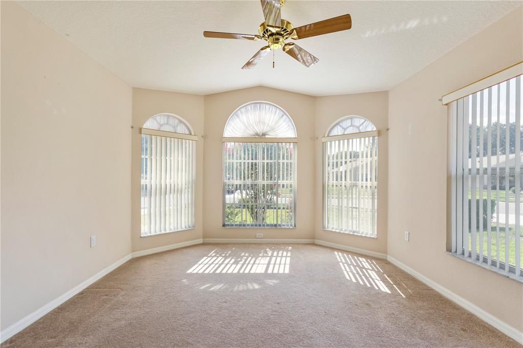 For Sale: $299,900 (3 beds, 2 baths, 1990 Square Feet)