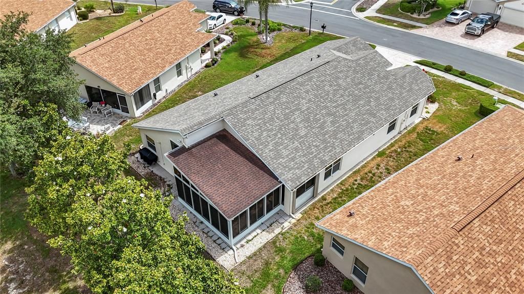 For Sale: $299,900 (3 beds, 2 baths, 1990 Square Feet)