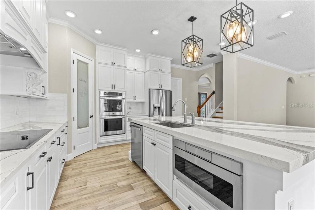 For Sale: $835,000 (5 beds, 3 baths, 3622 Square Feet)