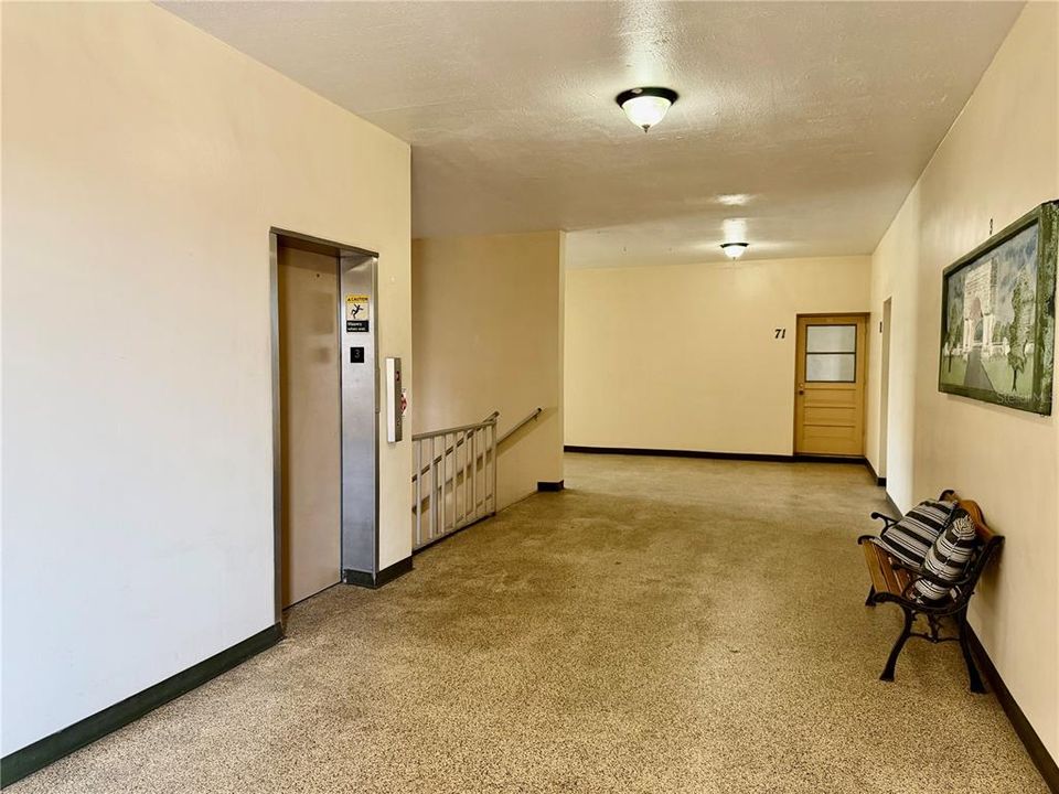В аренду: $1,200 (1 спален, 1 ванн, 825 Квадратных фут)