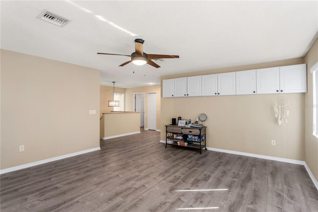 For Sale: $649,000 (3 beds, 2 baths, 2500 Square Feet)