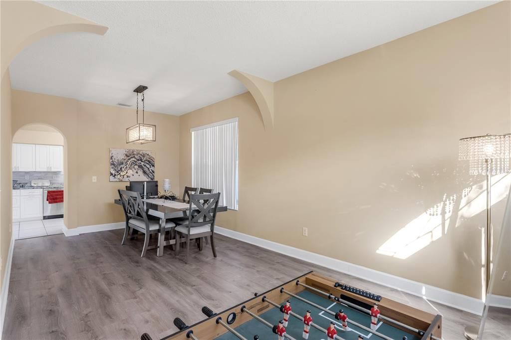 For Sale: $649,000 (3 beds, 2 baths, 2500 Square Feet)
