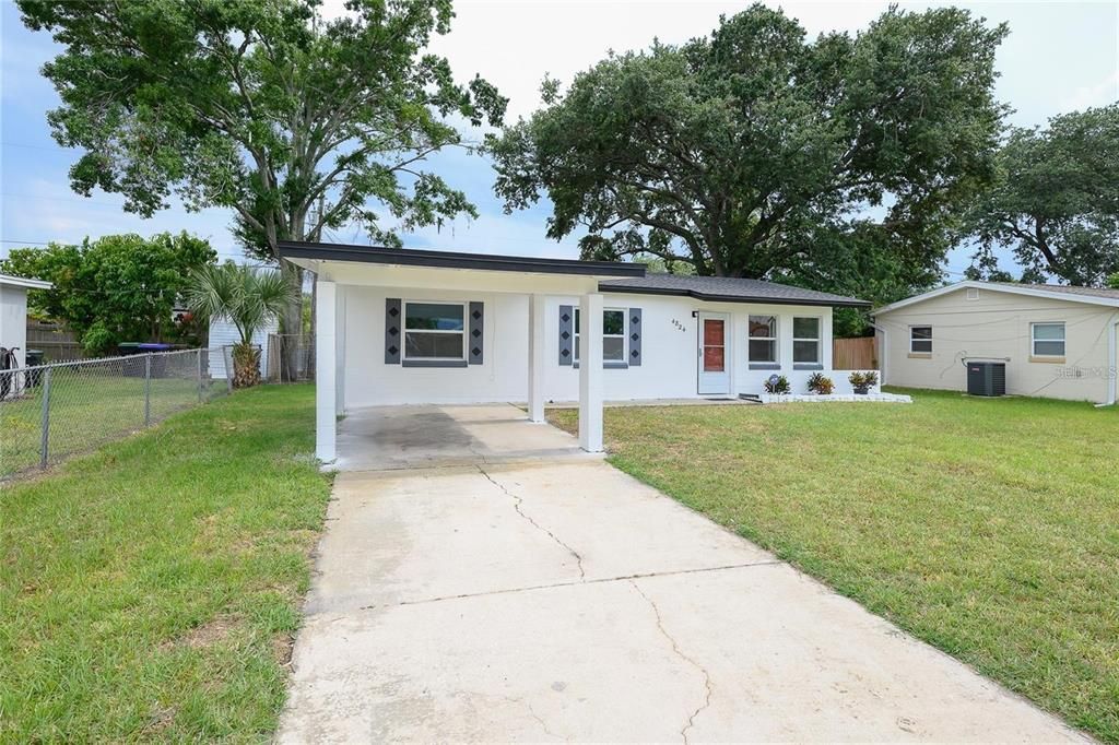 For Sale: $309,000 (4 beds, 2 baths, 1480 Square Feet)