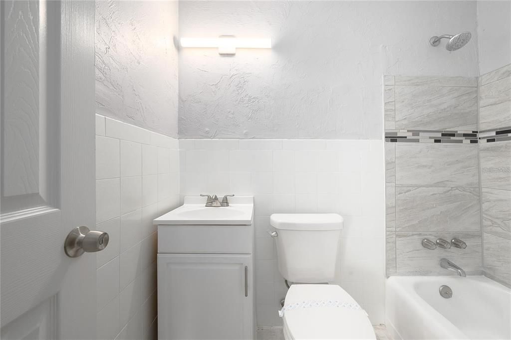 For Sale: $309,000 (4 beds, 2 baths, 1480 Square Feet)