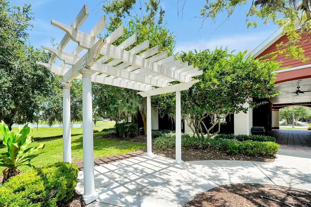 En Venta: $349,900 (4 camas, 2 baños, 1931 Pies cuadrados)