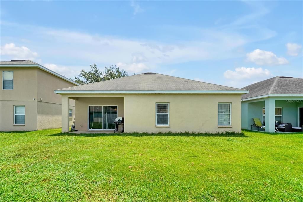 En Venta: $349,900 (4 camas, 2 baños, 1931 Pies cuadrados)
