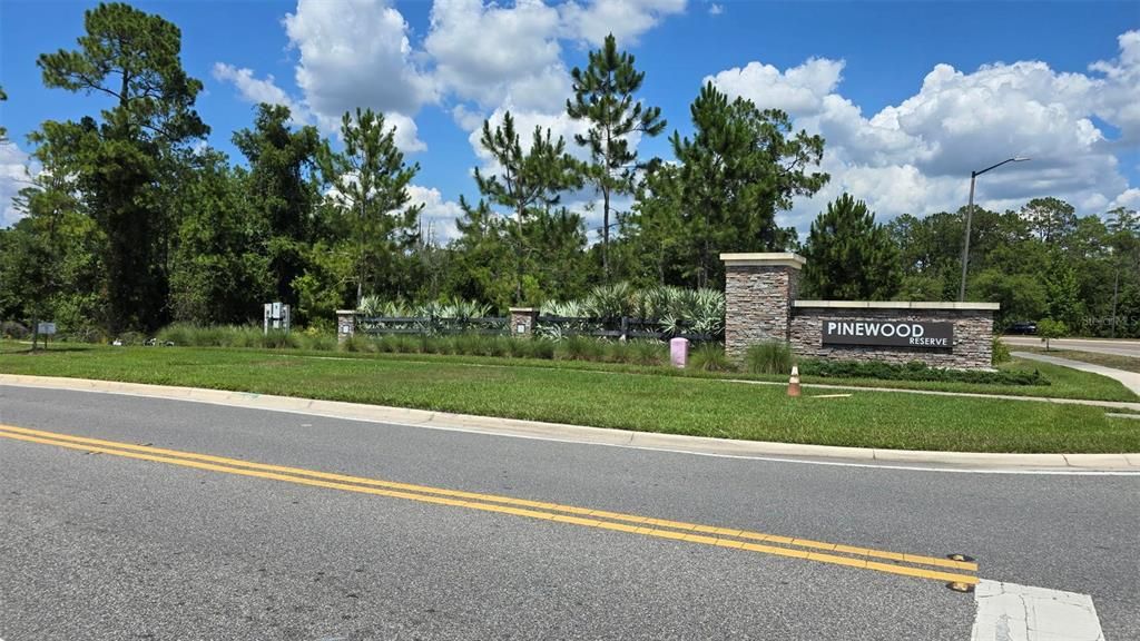 For Rent: $3,000 (4 beds, 2 baths, 1828 Square Feet)