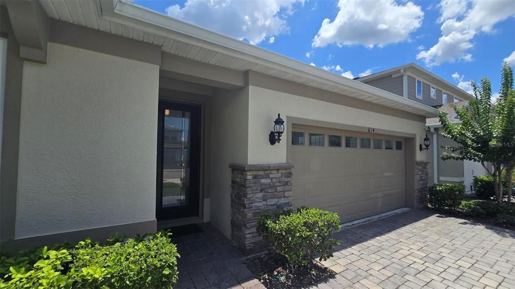 For Rent: $3,000 (4 beds, 2 baths, 1828 Square Feet)