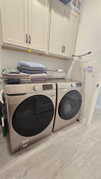 For Rent: $3,000 (4 beds, 2 baths, 1828 Square Feet)