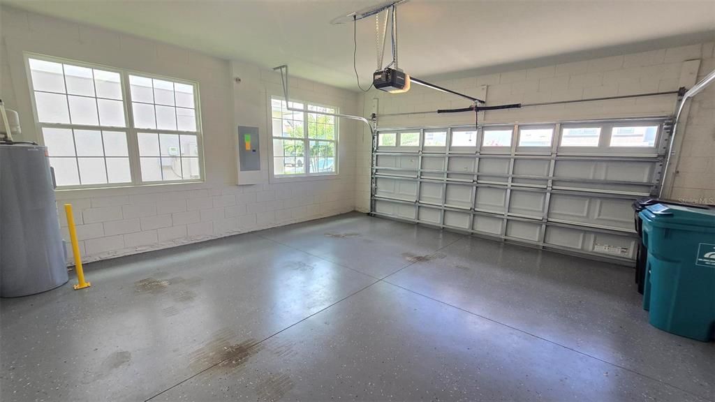 For Rent: $3,000 (4 beds, 2 baths, 1828 Square Feet)