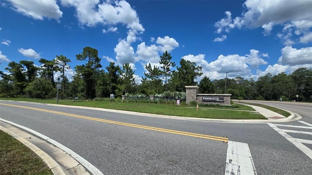 For Rent: $3,000 (4 beds, 2 baths, 1828 Square Feet)