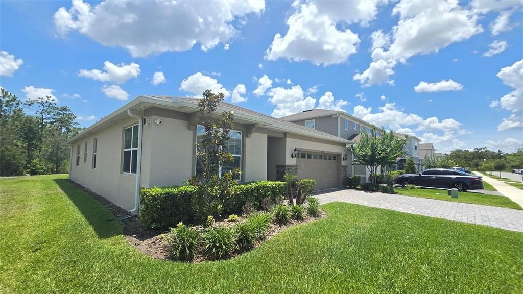 For Rent: $3,000 (4 beds, 2 baths, 1828 Square Feet)