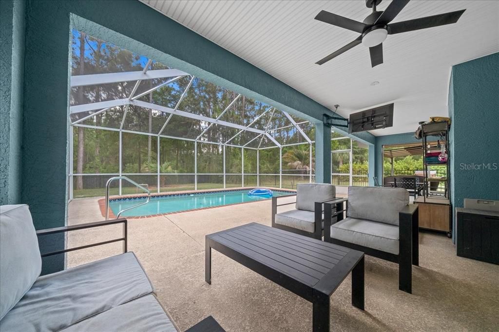 For Sale: $419,900 (3 beds, 2 baths, 1626 Square Feet)