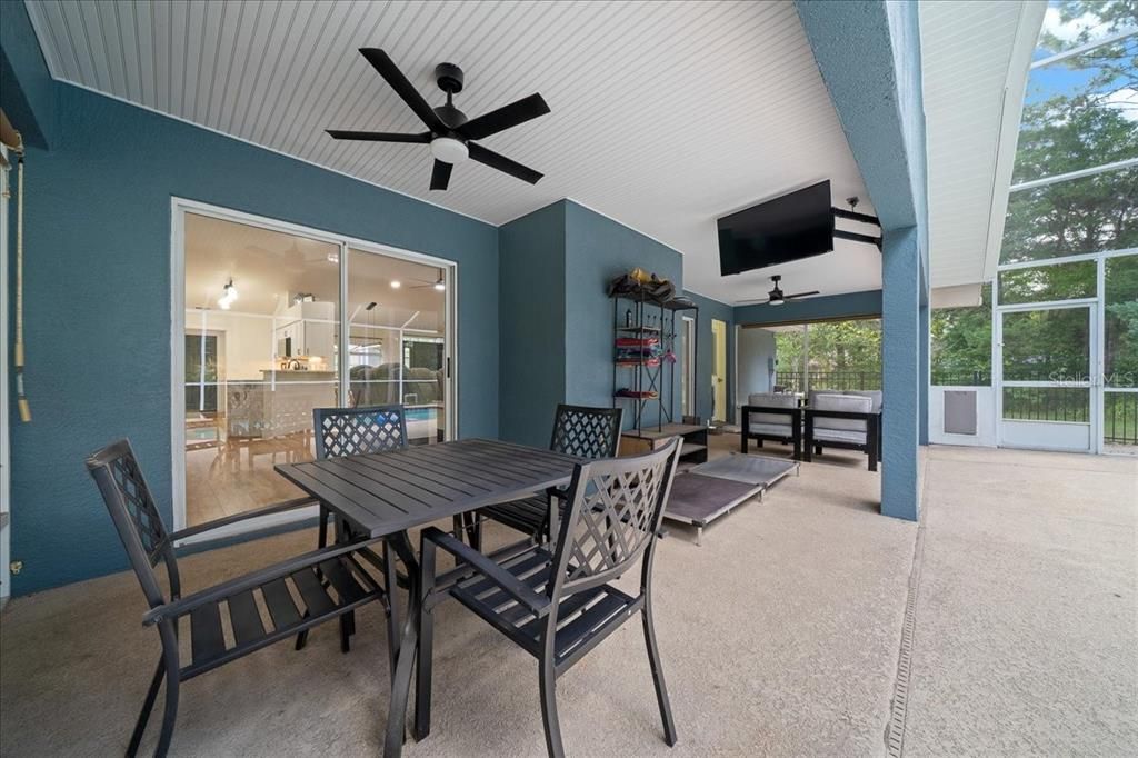 For Sale: $419,900 (3 beds, 2 baths, 1626 Square Feet)