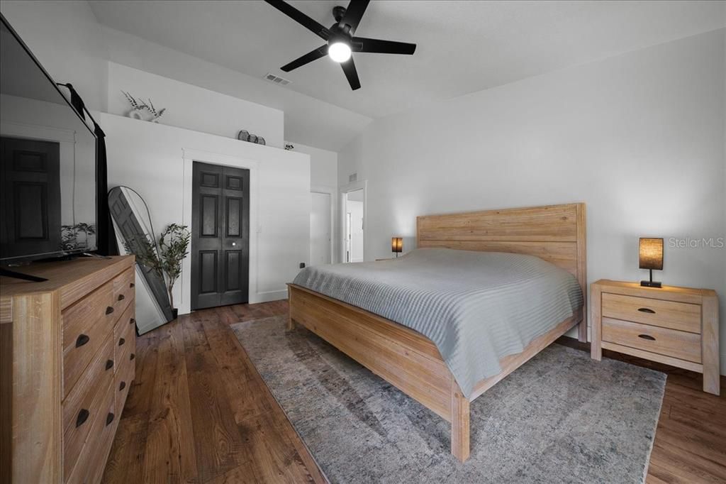 For Sale: $419,900 (3 beds, 2 baths, 1626 Square Feet)