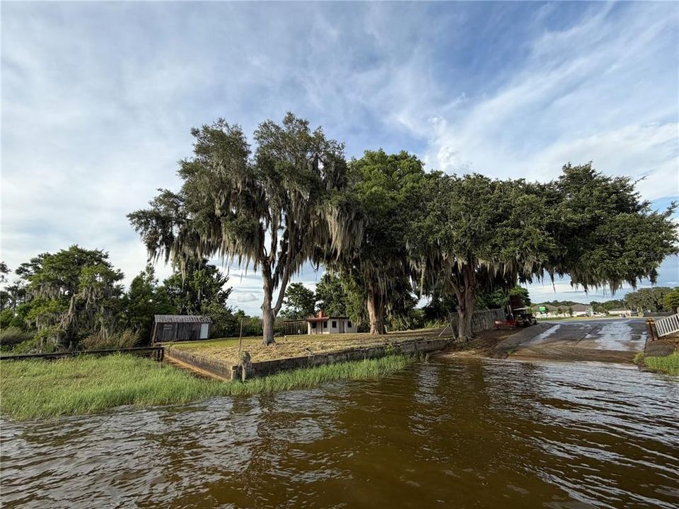For Sale: $277,000 (1 beds, 1 baths, 400 Square Feet)