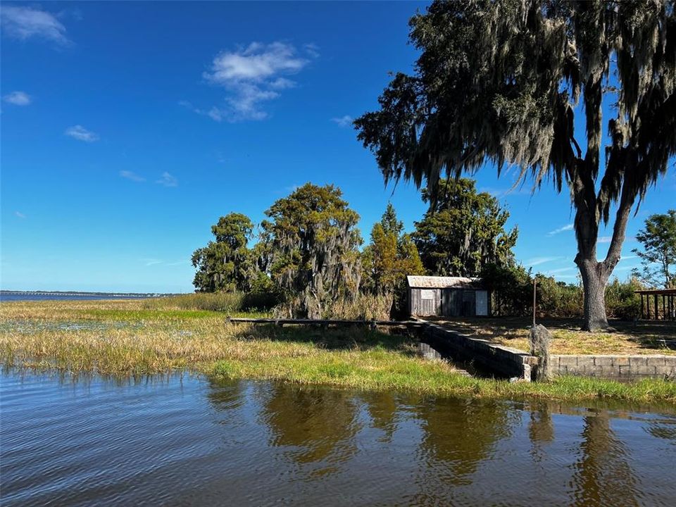 For Sale: $277,000 (1 beds, 1 baths, 400 Square Feet)