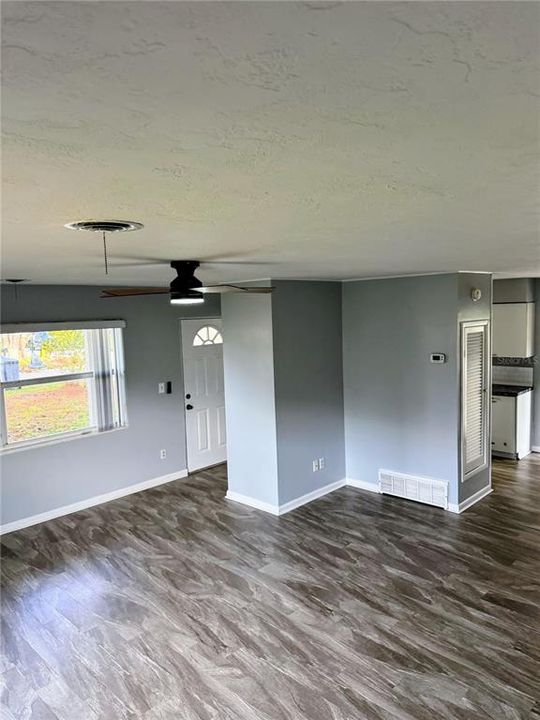 For Rent: $2,500 (3 beds, 2 baths, 1188 Square Feet)