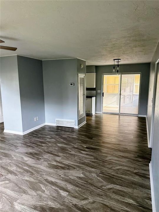 For Rent: $2,500 (3 beds, 2 baths, 1188 Square Feet)