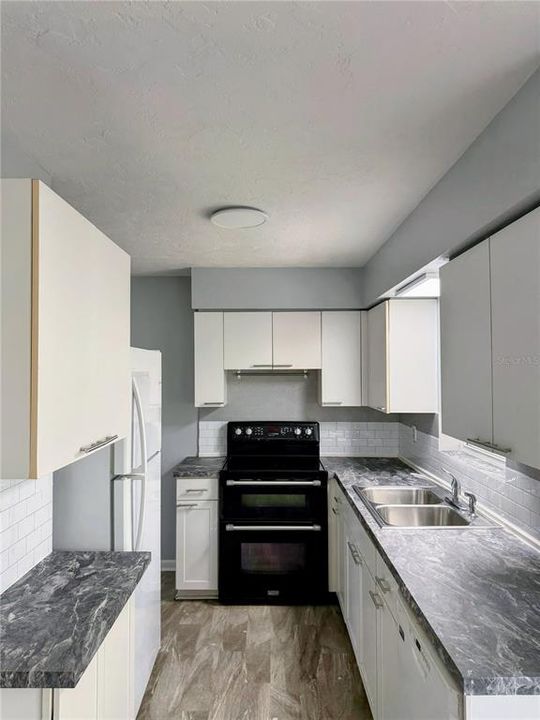For Rent: $2,500 (3 beds, 2 baths, 1188 Square Feet)