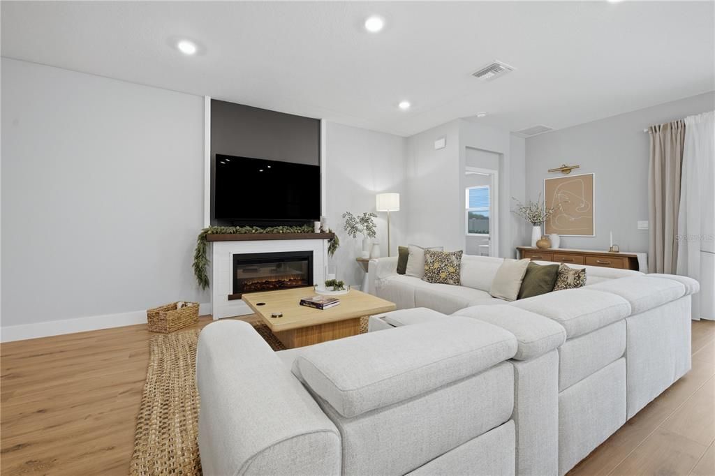 For Sale: $459,900 (3 beds, 2 baths, 1844 Square Feet)
