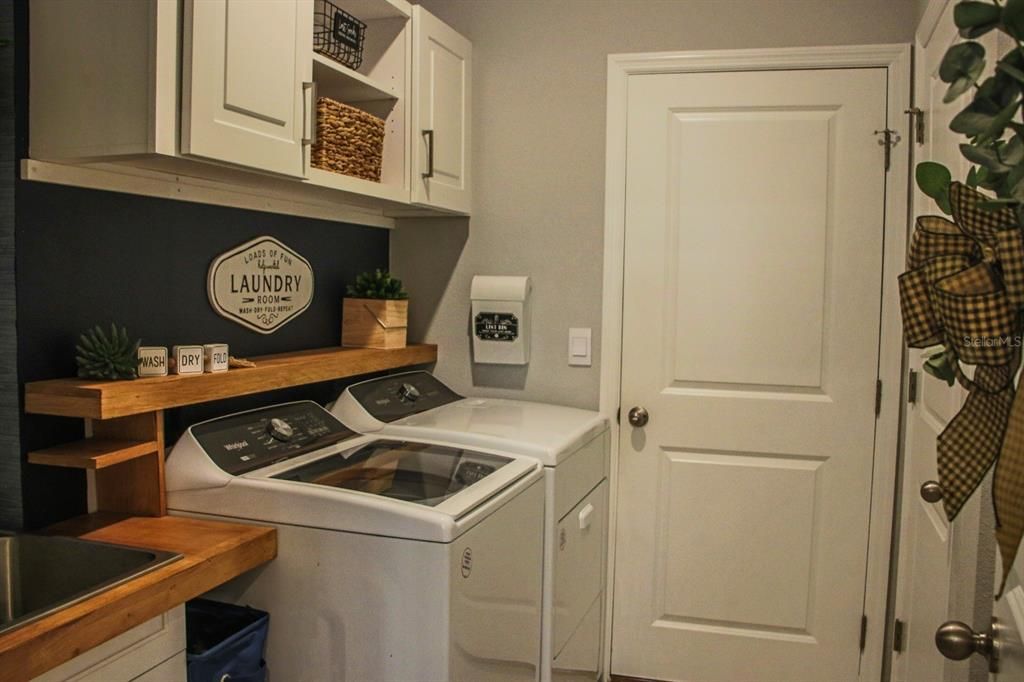 For Sale: $459,900 (3 beds, 2 baths, 1844 Square Feet)