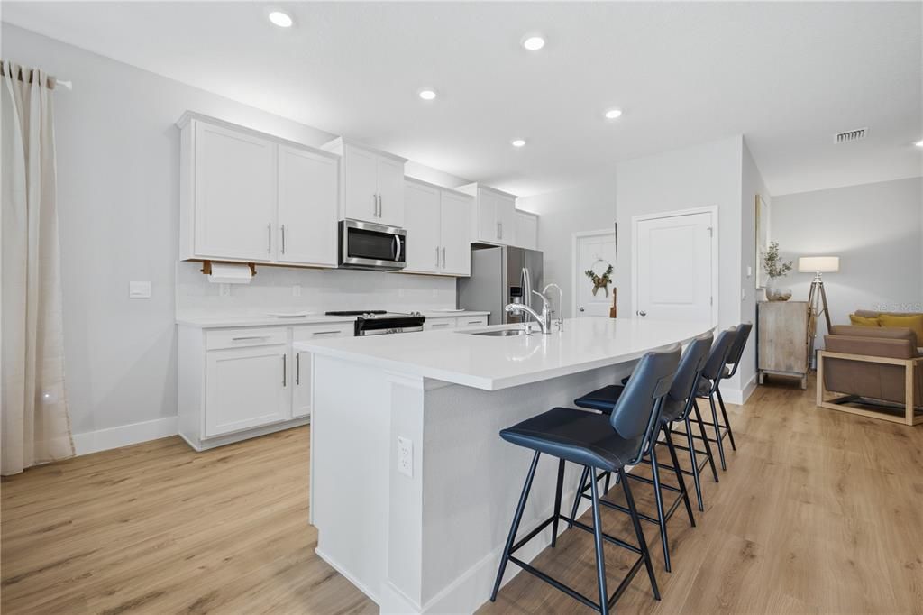For Sale: $459,900 (3 beds, 2 baths, 1844 Square Feet)