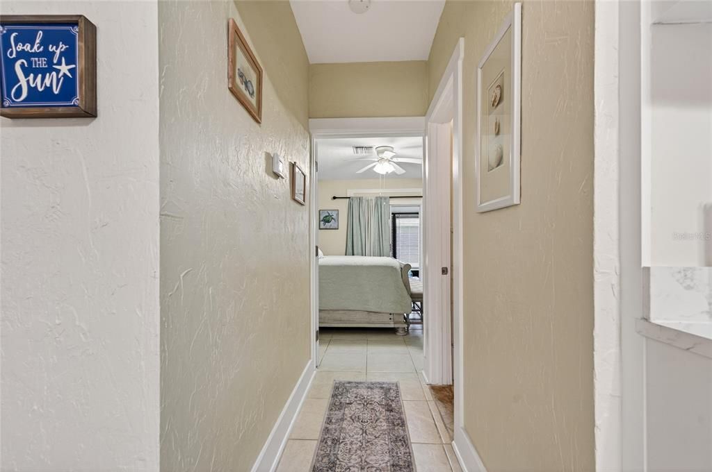 For Sale: $325,000 (1 beds, 1 baths, 512 Square Feet)