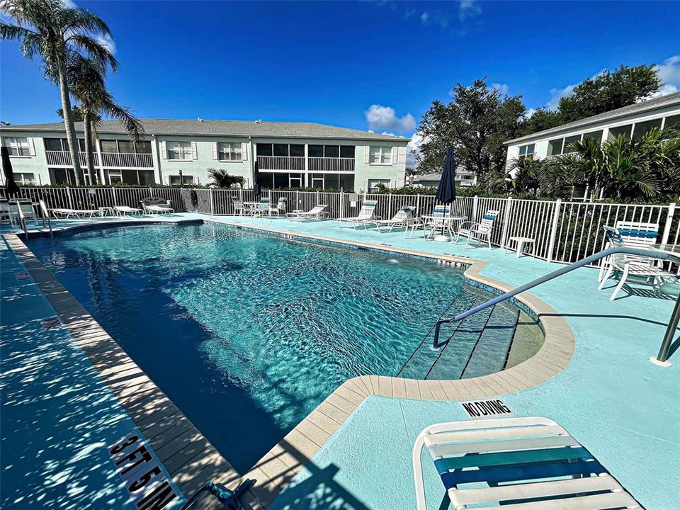 For Sale: $189,000 (2 beds, 2 baths, 1153 Square Feet)
