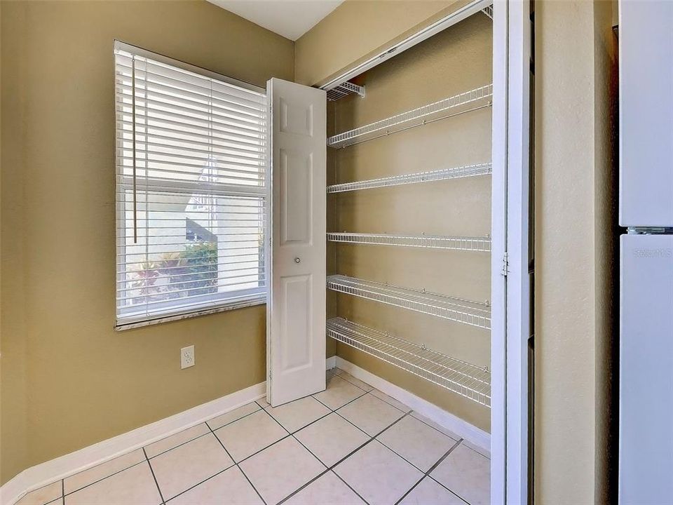 For Sale: $189,000 (2 beds, 2 baths, 1153 Square Feet)