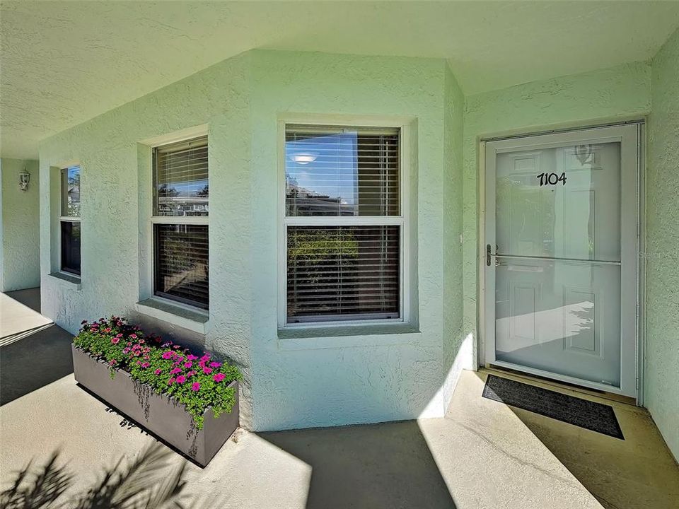 For Sale: $189,000 (2 beds, 2 baths, 1153 Square Feet)