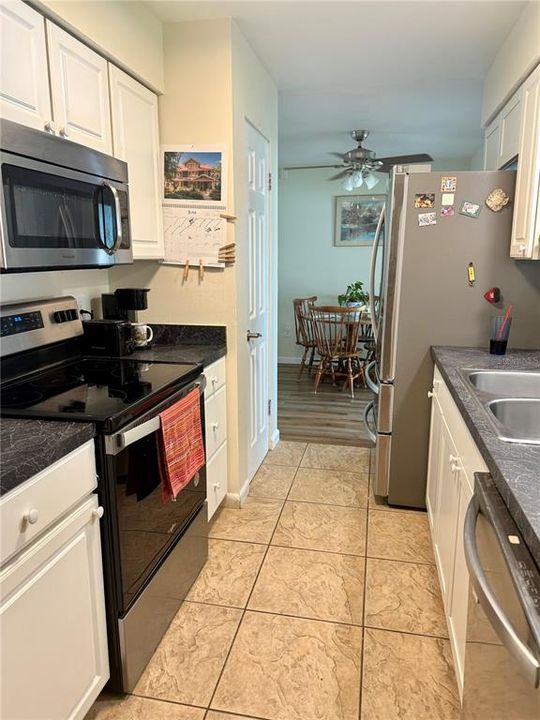 En Venta: $324,000 (3 camas, 2 baños, 1321 Pies cuadrados)