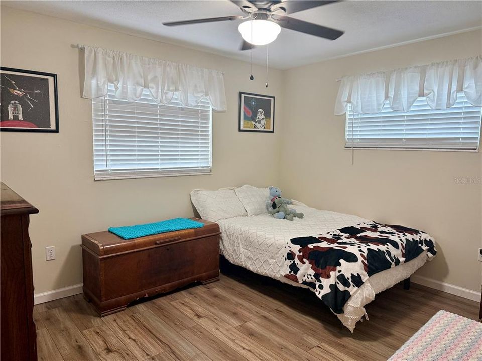 En Venta: $324,000 (3 camas, 2 baños, 1321 Pies cuadrados)