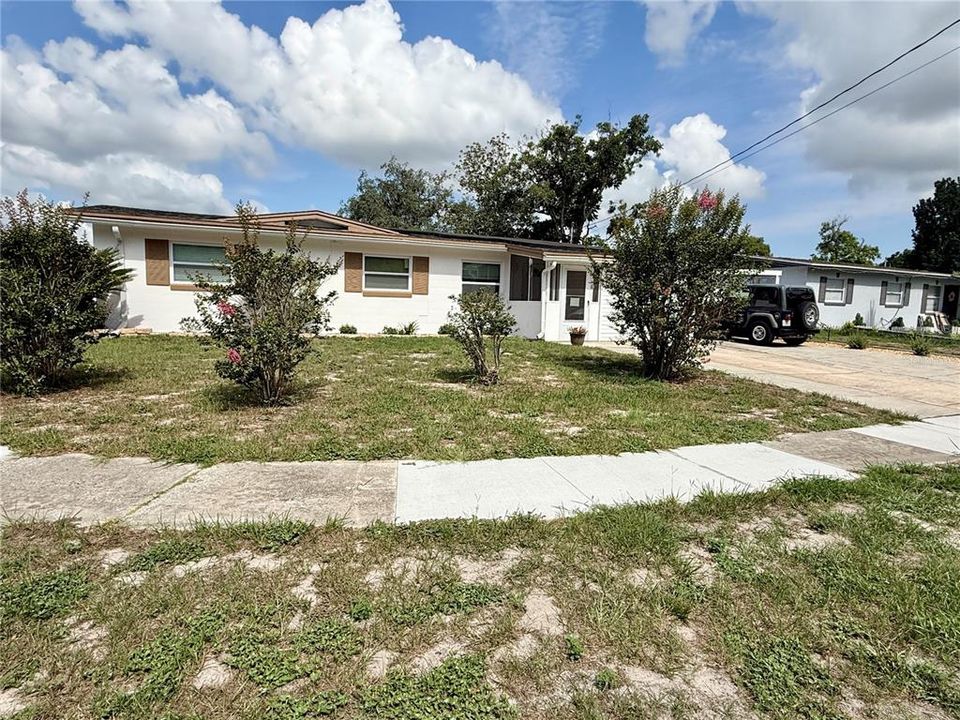 En Venta: $324,000 (3 camas, 2 baños, 1321 Pies cuadrados)