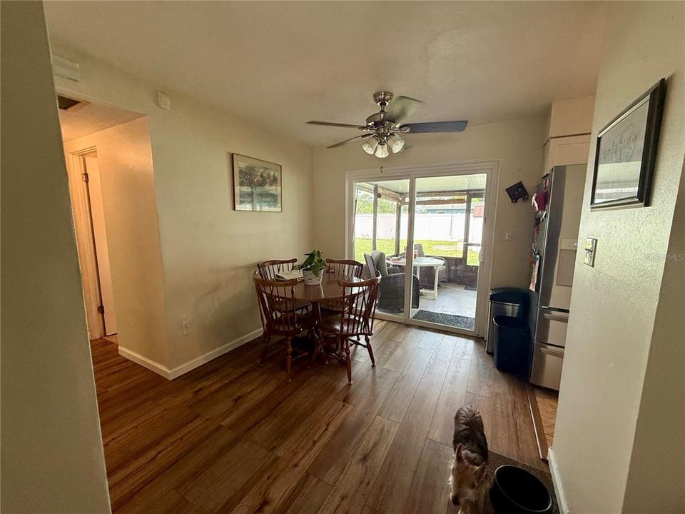 En Venta: $324,000 (3 camas, 2 baños, 1321 Pies cuadrados)