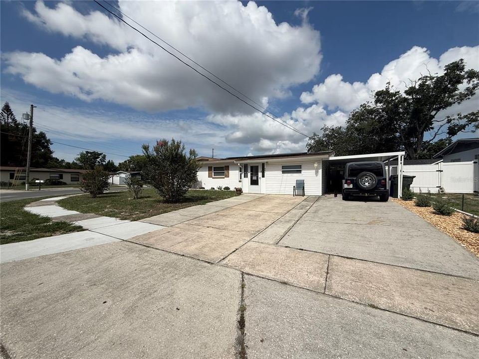 En Venta: $324,000 (3 camas, 2 baños, 1321 Pies cuadrados)