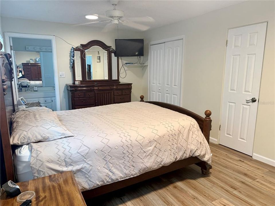 En Venta: $324,000 (3 camas, 2 baños, 1321 Pies cuadrados)