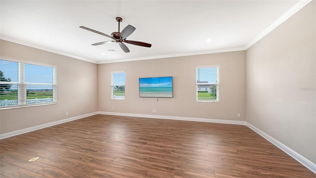 For Sale: $1,998,000 (4 beds, 3 baths, 3696 Square Feet)