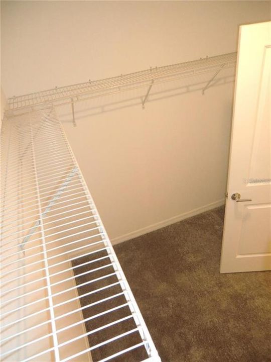For Rent: $2,099 (3 beds, 2 baths, 1560 Square Feet)