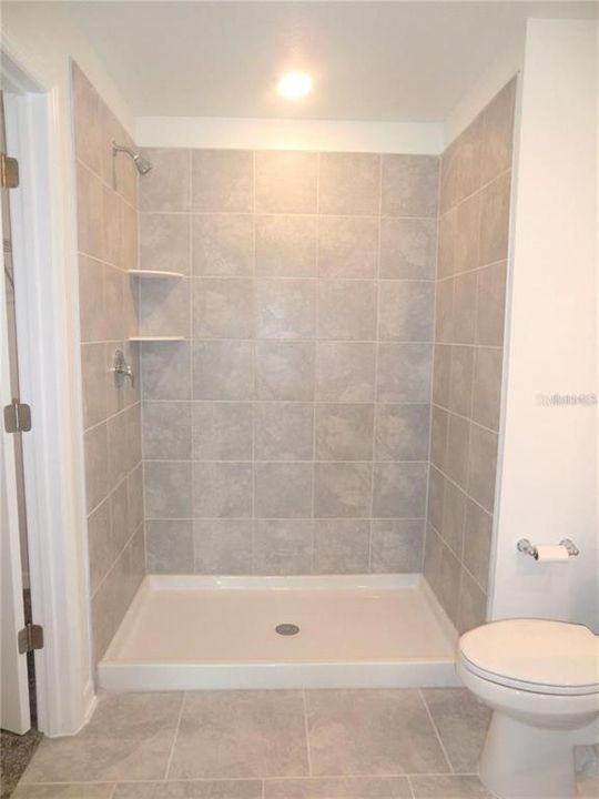 For Rent: $2,099 (3 beds, 2 baths, 1560 Square Feet)