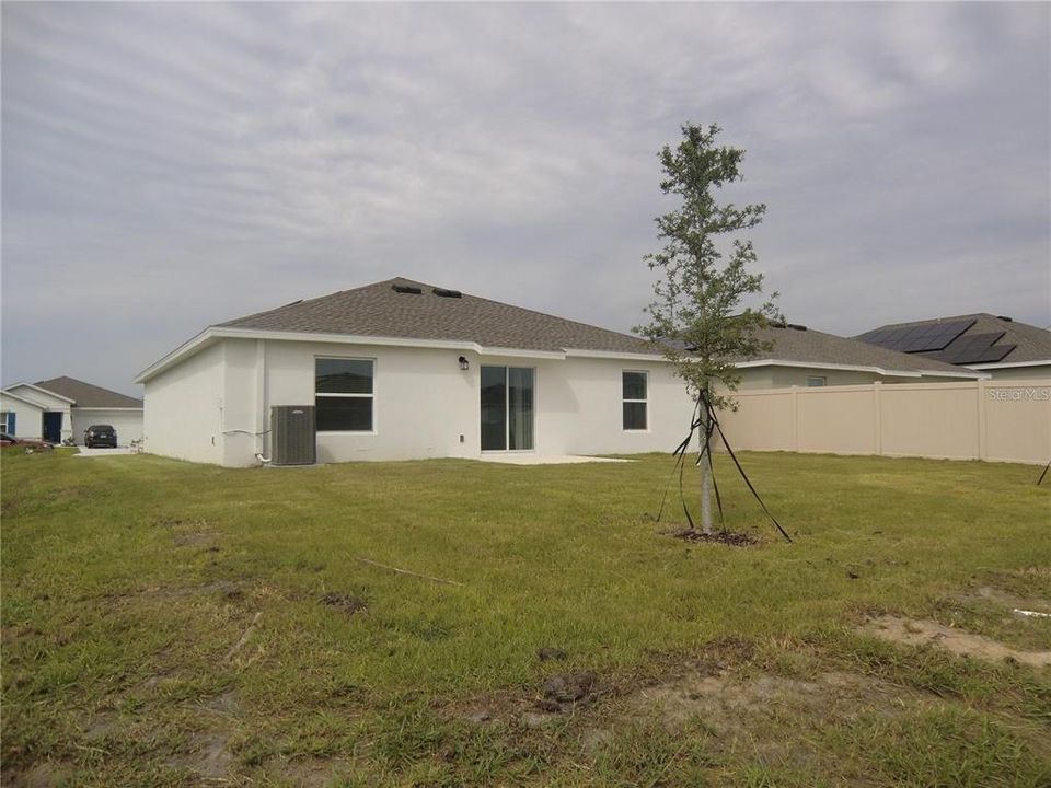 For Rent: $2,099 (3 beds, 2 baths, 1560 Square Feet)
