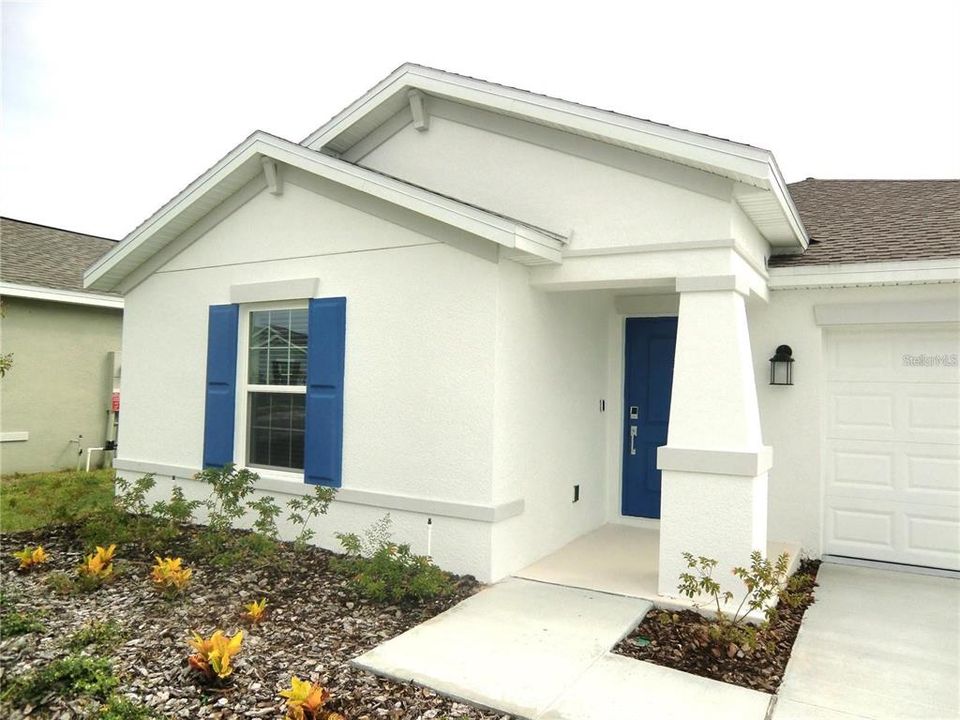 For Rent: $2,099 (3 beds, 2 baths, 1560 Square Feet)