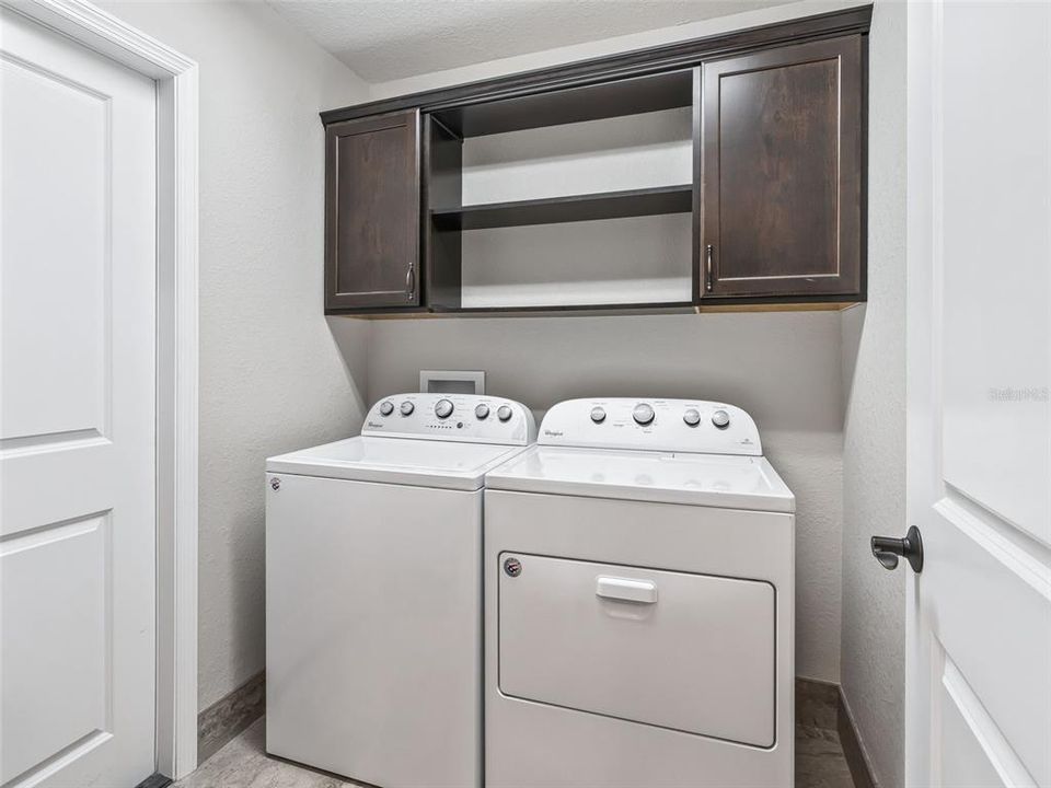 En Venta: $385,000 (3 camas, 2 baños, 1701 Pies cuadrados)