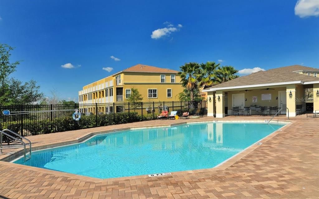 For Rent: $1,900 (2 beds, 2 baths, 1064 Square Feet)