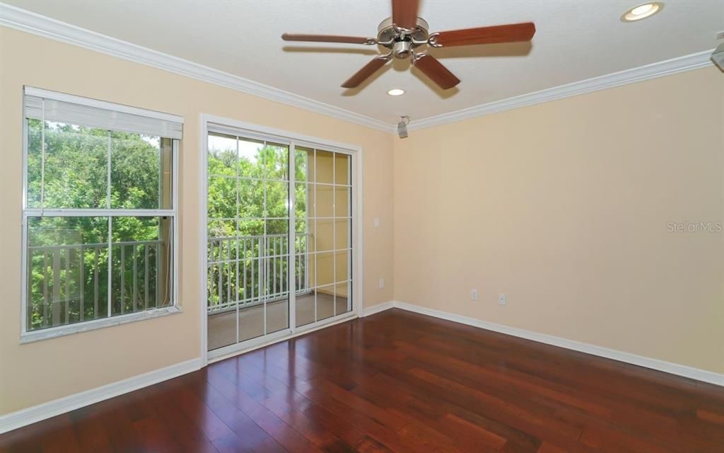 For Rent: $1,900 (2 beds, 2 baths, 1064 Square Feet)