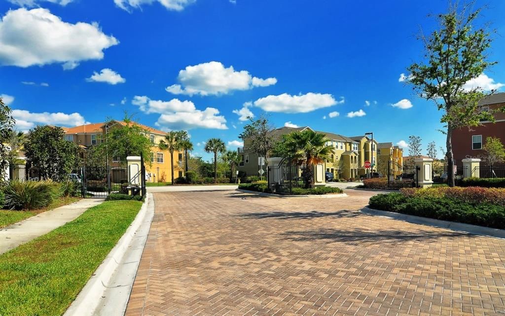For Rent: $1,900 (2 beds, 2 baths, 1064 Square Feet)