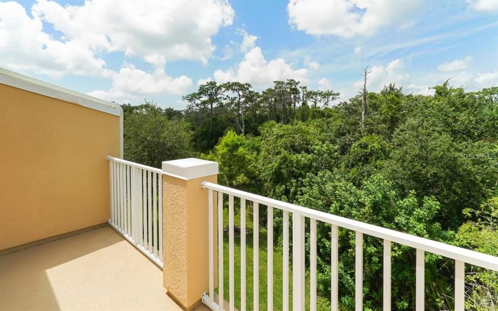 For Rent: $1,900 (2 beds, 2 baths, 1064 Square Feet)